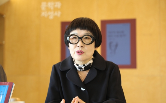Poet Kim Hye-soon invited to poetry reading at Harvard
