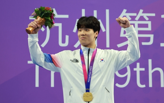 Young swimmer enjoys self-fulfilling prophecy in gold medal-winning race