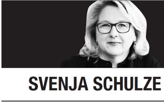 [Svenja Schulze, Christina Chilimba] Investing in gender equality