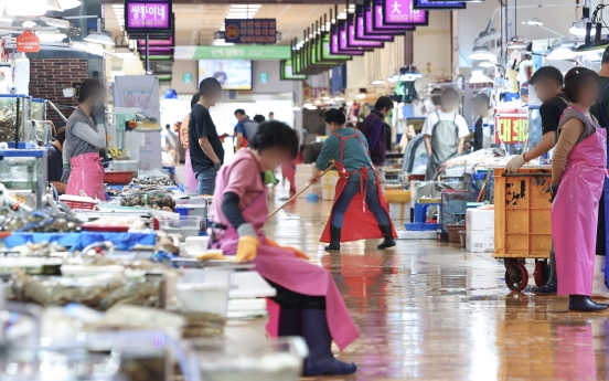 Import ban on Japanese seafood has loopholes: lawmakers