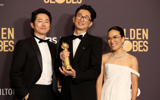Korean American director's 'Beef' wins big at 81st Golden Globe Awards