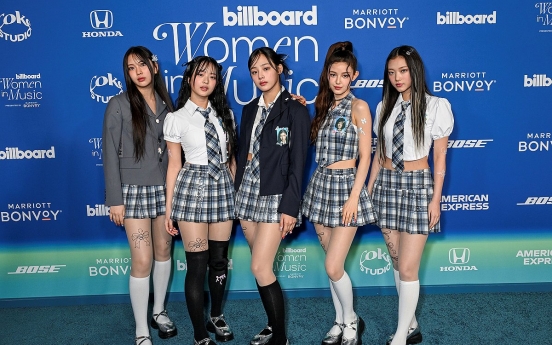 [Today’s K-pop] NewJeans picks up Billboard Women in Music award