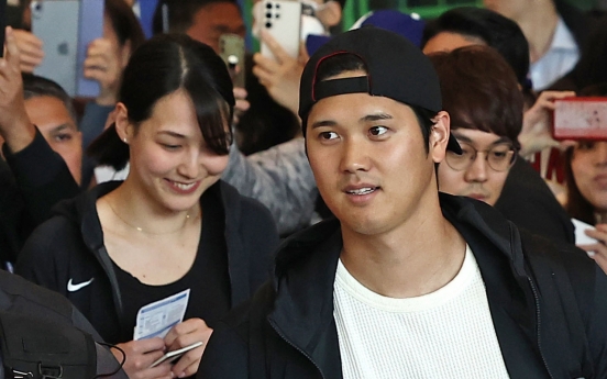 Ohtani leads Dodgers to S. Korea as they prepare for historic MLB series