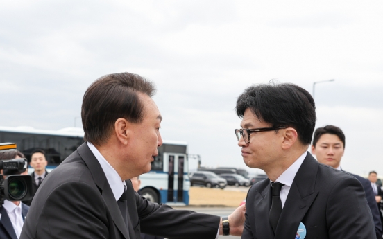 Yoon, PPP chief look around salvaged warship together after reported clash