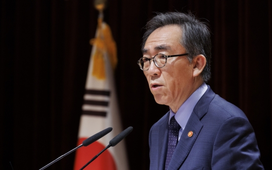 Gov't to make efforts to ensure S. Korean firms do not face 'unfair treatment' overseas: FM