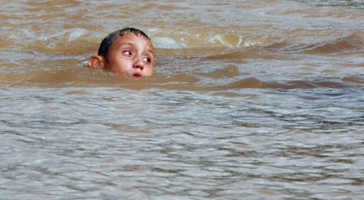 Hundreds killed in Brazil floods, mudslides