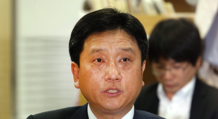 Independent counsel team to probe Lee scandal