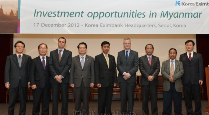 Eximbank hosts seminar on investment in Myanmar