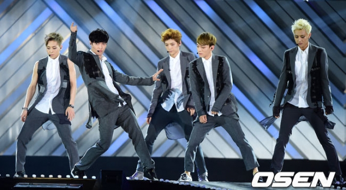 Photos of EXO in ‘Dream Concert 2014’ released