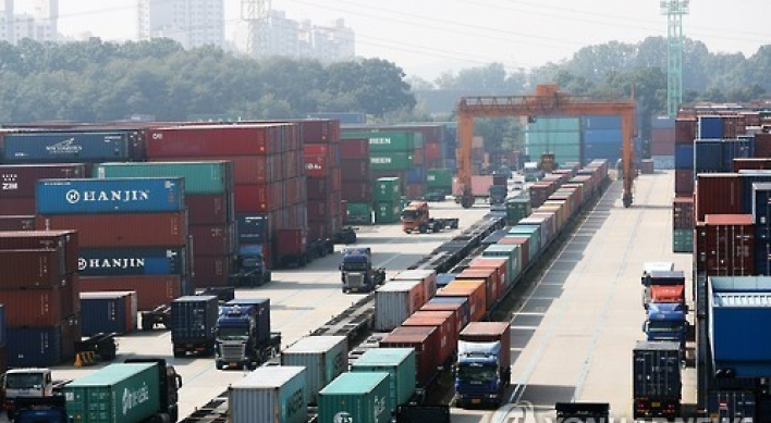 Transportation sector's sales edge up 0.5% in 2015