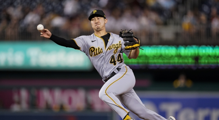 Pirates' Park Hoy-jun sent to minors after one plate appearance