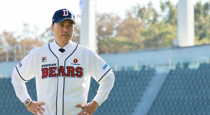 KBO legend Lee Seung-yuop wants focus on players in first season as manager