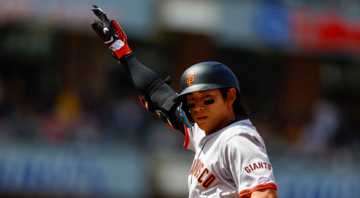MLB debut a dream-come-true moment for Giants outfielder Lee Jung-hoo