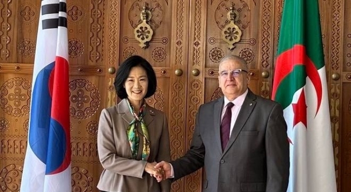 S. Korean envoy discusses upcoming Africa summit, climate change with Algerian officials