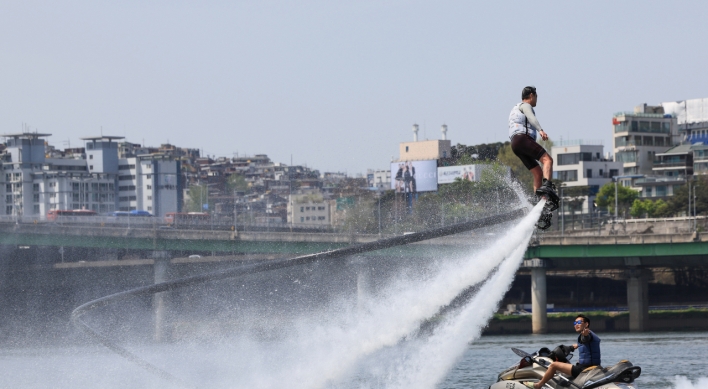 What's Seoul's No.1 landmark? Seoulites say Han River, foreigners pick Gwanghwamun Plaza