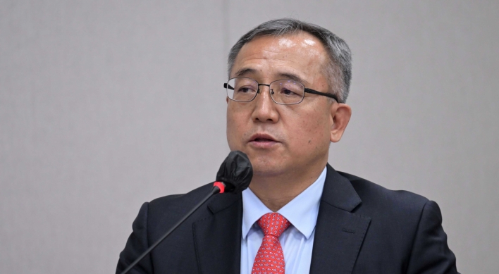 Yoon names new military manpower chief