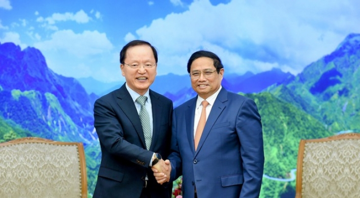 Samsung renews commitment to Vietnam