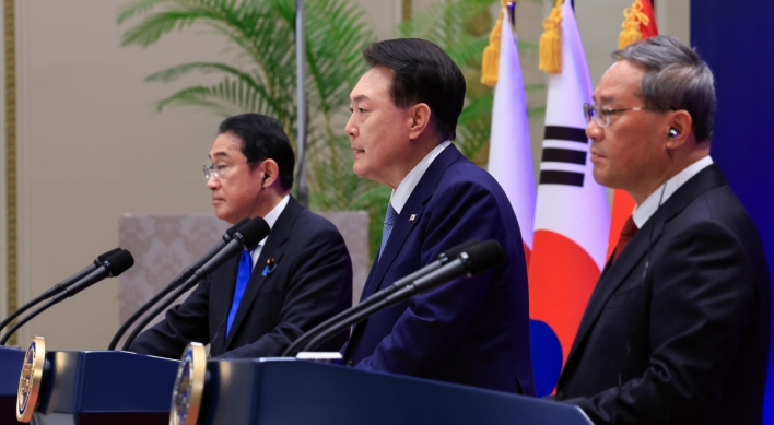 Leaders agree to revive 3-way cooperation, reaffirm security