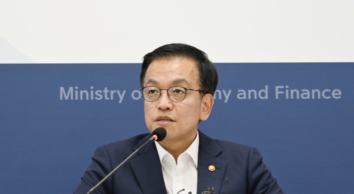S. Korea’s finance chief in talks for China visit