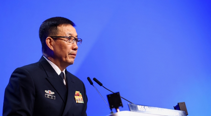 Chinese defence minister, Ukraine's Zelenskiy dominate Shangri-La Dialogue's last day