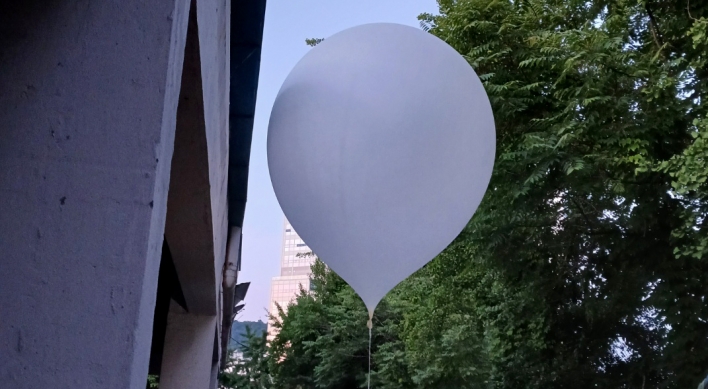 N. Korea sends some 600 trash-carrying balloons to S. Korea from Saturday
