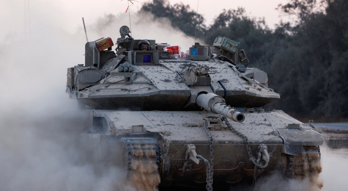 Israeli tanks push deeper into Rafah