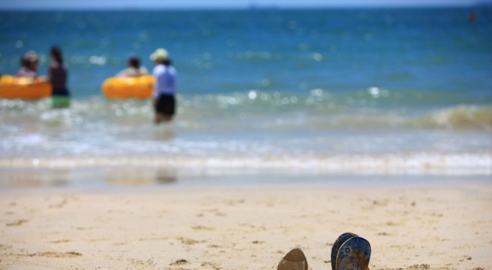 Korea's beaches ready for summer vacationers
