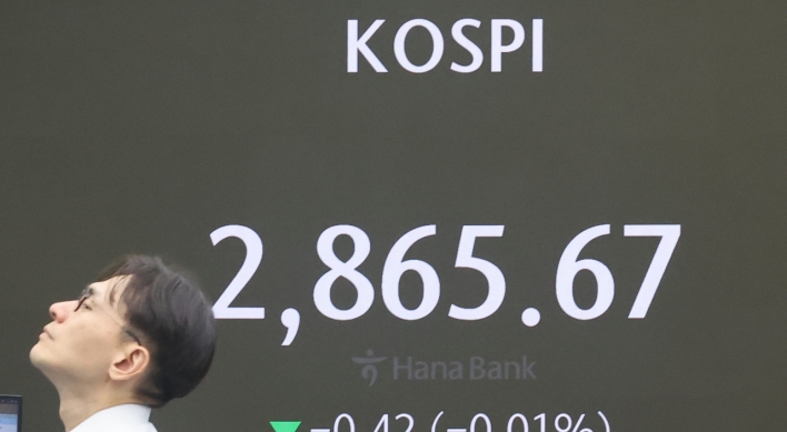 Seoul shares open lower on tech, auto losses