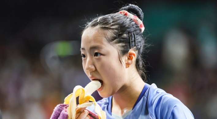 S. Korean table tennis star captures hearts with sportsmanship, charm