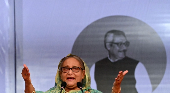 Prime Minister Sheikh Hasina resigns and leaves Bangladesh, ending 15-year rule