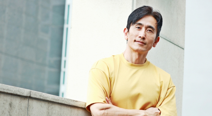 [Eye Interview] Actor-novelist Cha In-pyo reflects on trials of bringing his debut novel to global spotlight