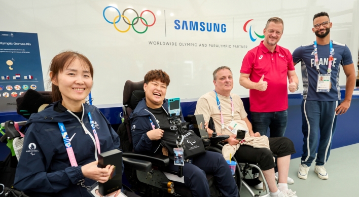 [Photo News] Supporting Paralympians