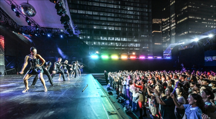 Sejong Summer Festival turns Gwanghwamun Square into lively dance floor