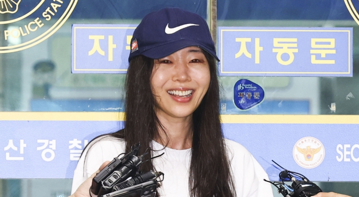 Former Ador CEO Min Hee-jin to weigh ‘multiple options’ with NewJeans