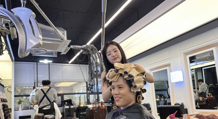 [Weekender] Goodbye Gyeongbokgung, hello hair salon