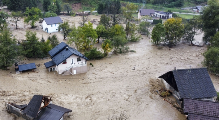 At least 14 dead in worst Bosnian floods in years, officials say