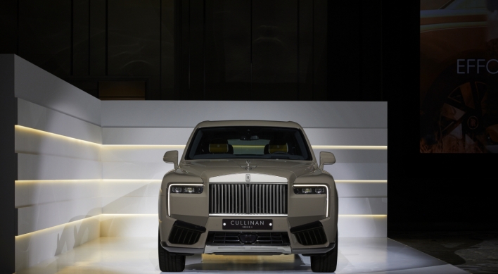 [Photo News] Rolls-Royce Cullinan with new Grille