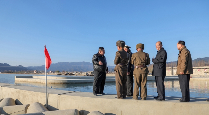 NK leader calls for regions' efforts for independent development