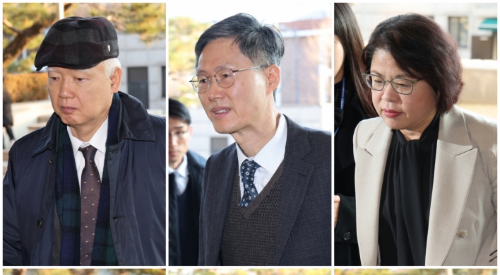 Constitutional Court to hold Yoon’s first preparatory hearing on Dec. 27