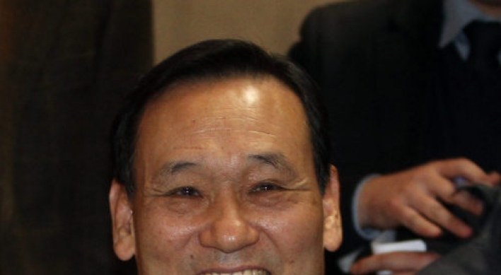 Lee tapped to serve 2nd term as Woori chief