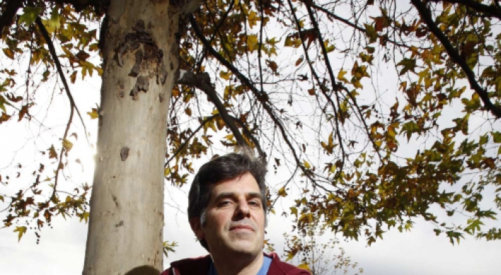 A sunny move for New Yorker Jonathan Lethem