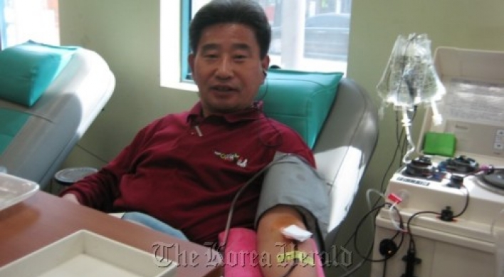 A blood donation Hall of Famer