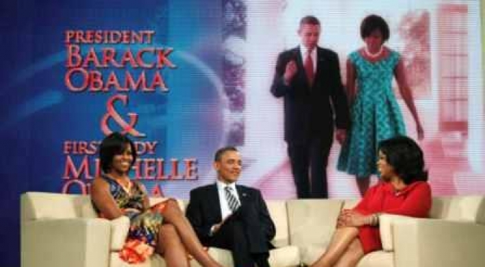 Obama goes to Chicago for Oprah, NYC for money