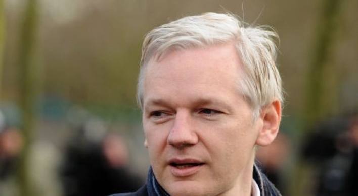 Julian Assange back in court to fight extradition
