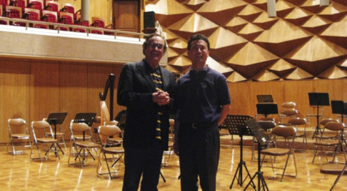 Philadelphia conductor eyes inter-Korean youth orchestra