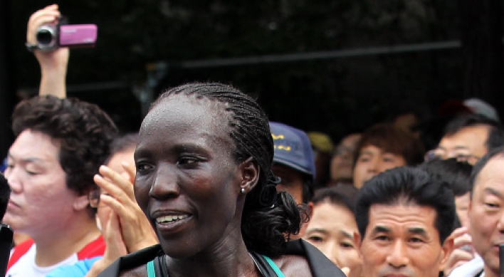 (Daegu Athletics) Kenyan Kiplagat wins women's marathon