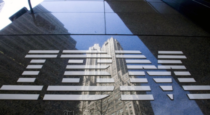 IBM tops MS for first time in 15 years
