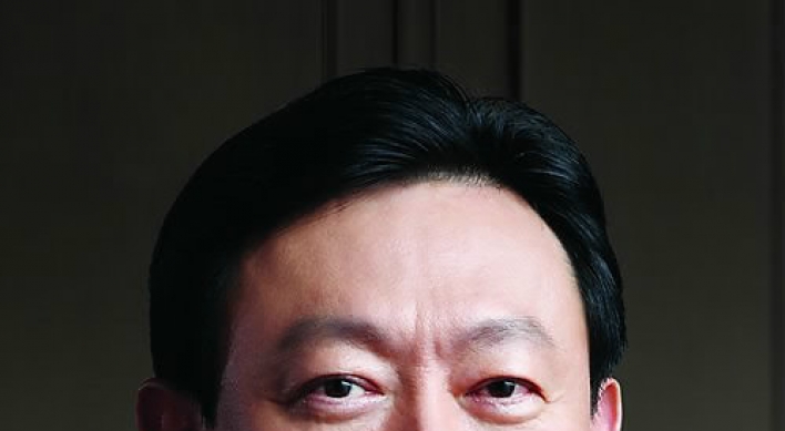 Lotte chairman hints at M&A of blue-chip companies