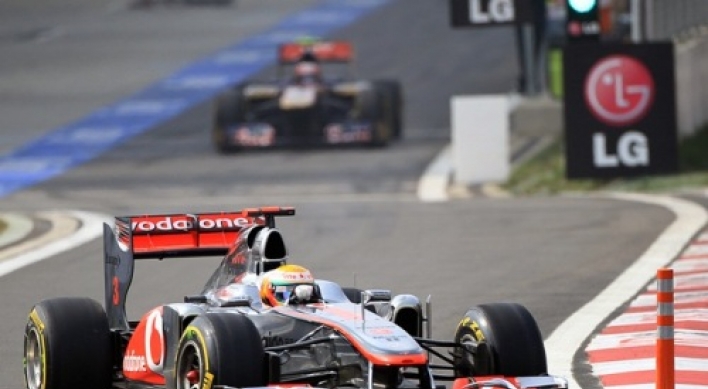 Hamilton takes pole position at Korean GP