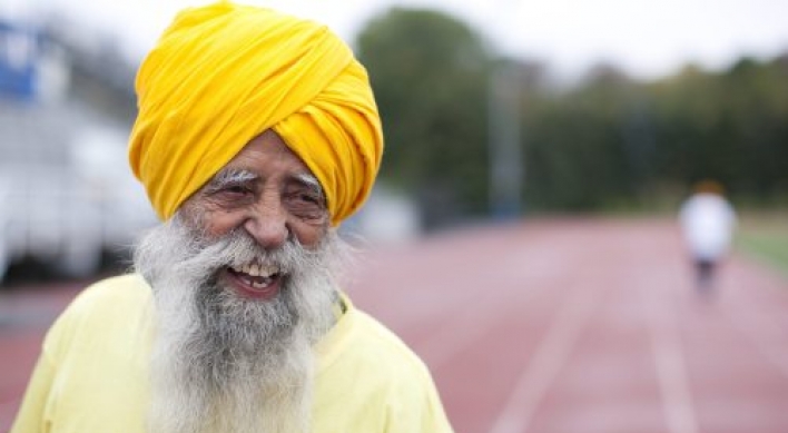 100-year-old marathoner finishes race